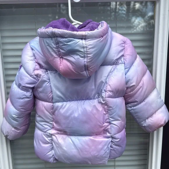 Snozu Girl’s Zippered Puffer Coat (Size: 2T)(missing faux fur around hood)(EUC) - Picture 3 of 10